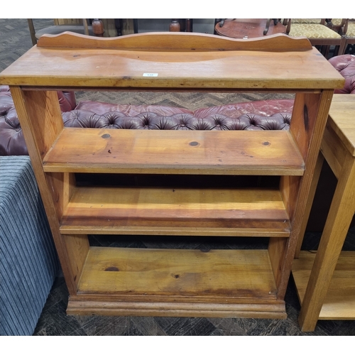 A pine open bookcase, 3' wide