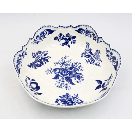 A Worcester porcelain blue and white junket dish, with a sca...