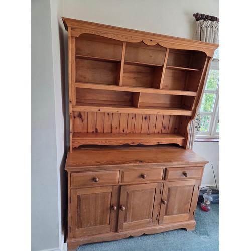 Pine Dresser