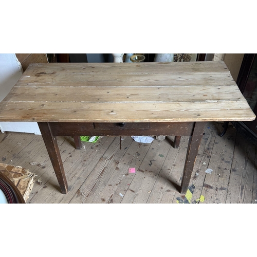 Pine table