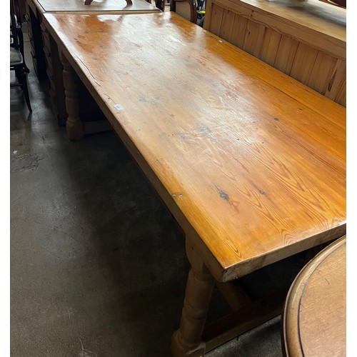 Pine kitchen table on turned supports, 183cm L.