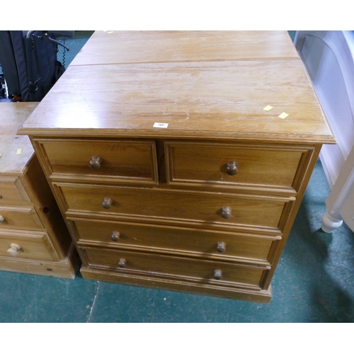 Pine 2/3 chest of drawers