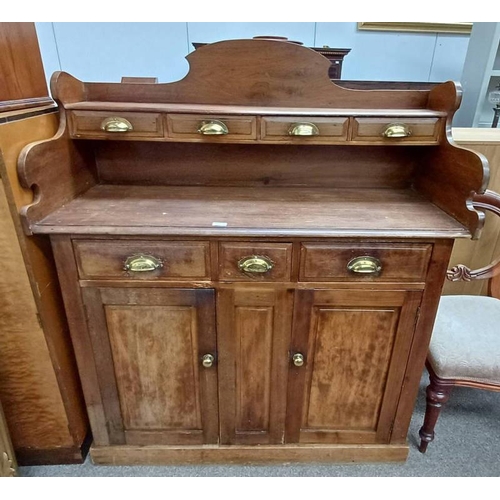 EARLY 20TH CENTURY PINE DRESSER. THE 3/4 GALLERY TOP WITH 4 ...